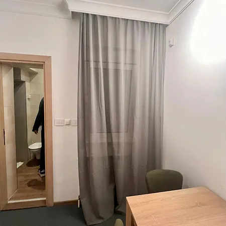 Apartment Town Place Charlie