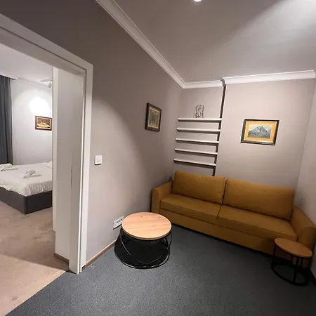 Apartment Town Place Charlie *